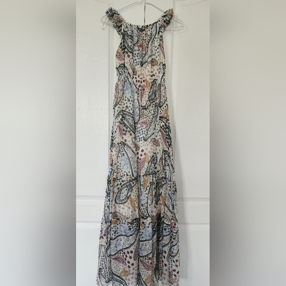 Dress - Picture 1 of 3